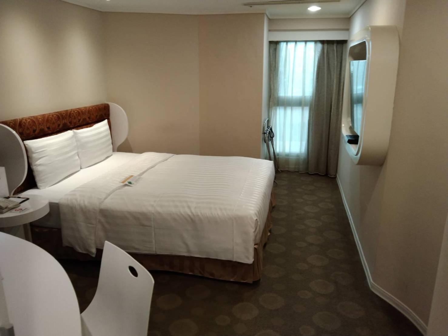 Ximen Airline Hotel Тайбей Екстер'єр фото